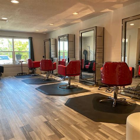 The red door salon - An urban retreat, where uptown chic meets downtown cool. The Red Door offers traditional and speed... 200 Park Avenue South, New York, NY 10003 
